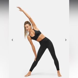 ✨Outdoor Voices FreeForm Bralette & 7/8 Leggings Set | Size S | Black